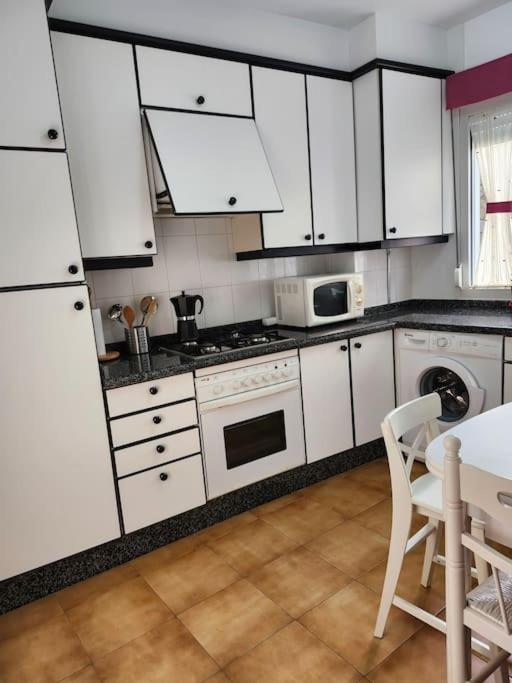 Ferienwohnung Duplex Rua Sol - Netflix Laxe Exterior foto